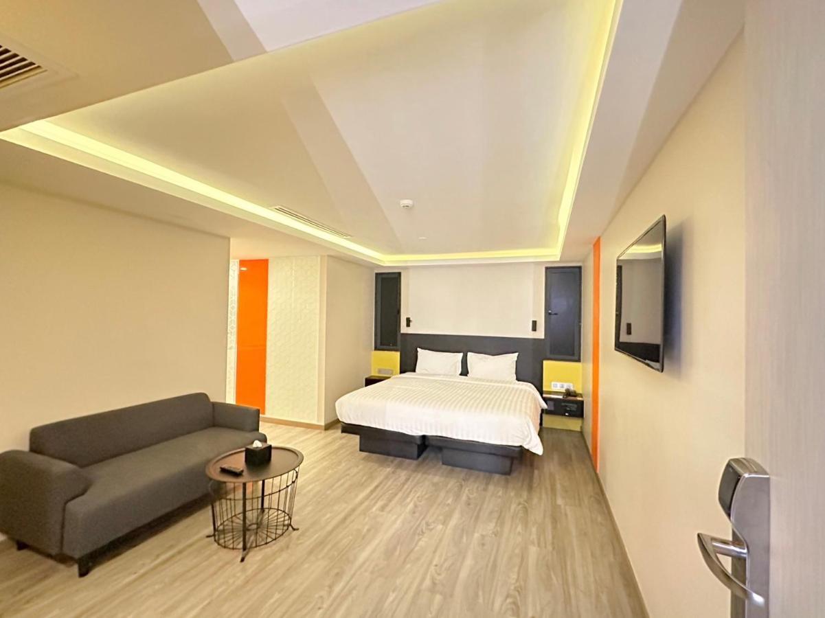 Hotel Z Zpaze Bangkok Exterior photo