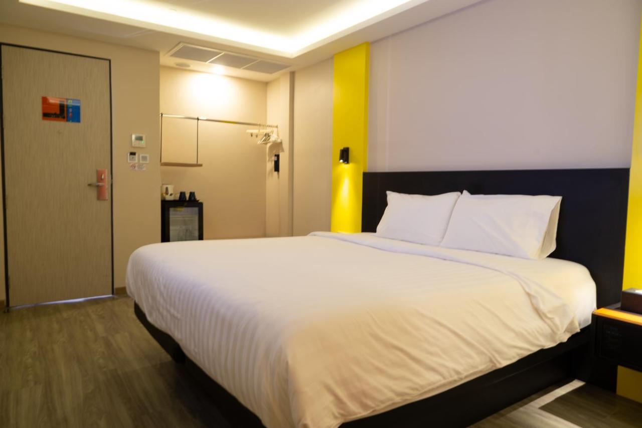 Hotel Z Zpaze Bangkok Exterior photo